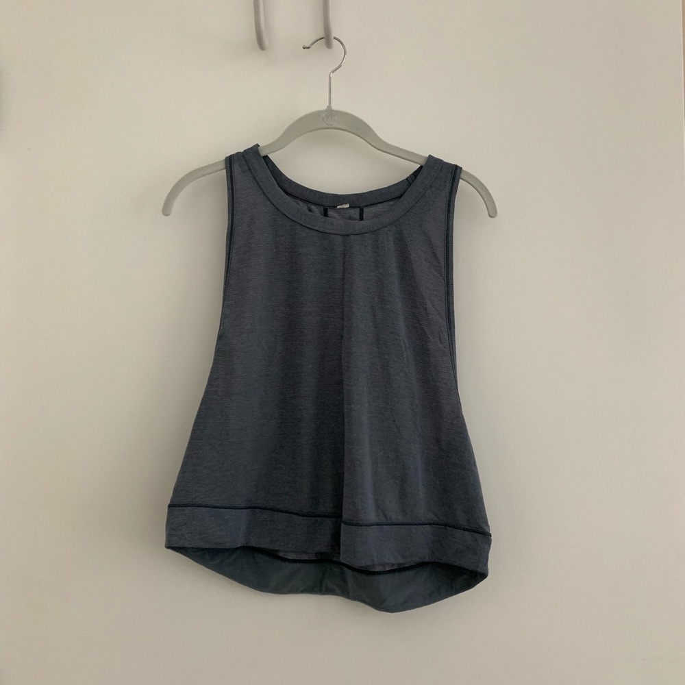 Lululemon muscle tank